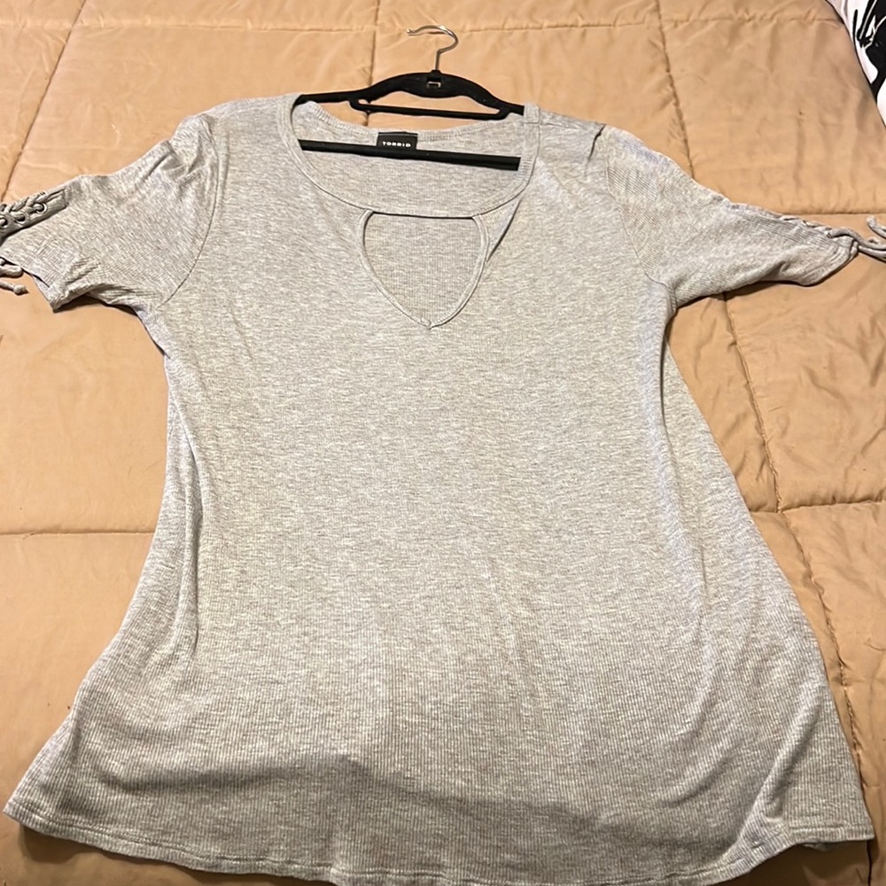 Open neck Torrid T-shirt. Size 1. Equivalent to a L/XL